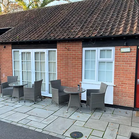 Fornham Guest House-3