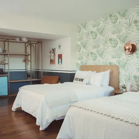 The June Motel, Prince Edward County-2