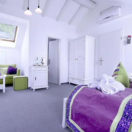 Lupinenhotel Bodensee-3