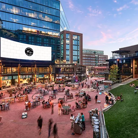 The Rally Hotel At Mcgregor Square-3