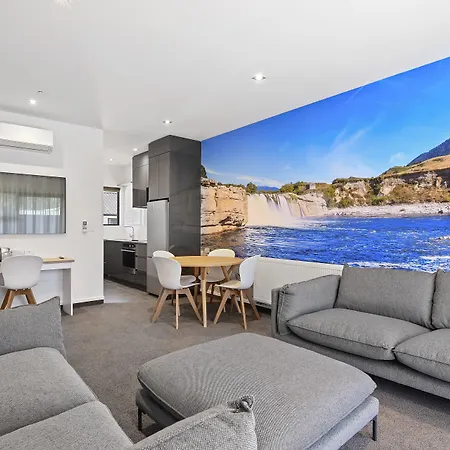 Grand Suites Murchison-2