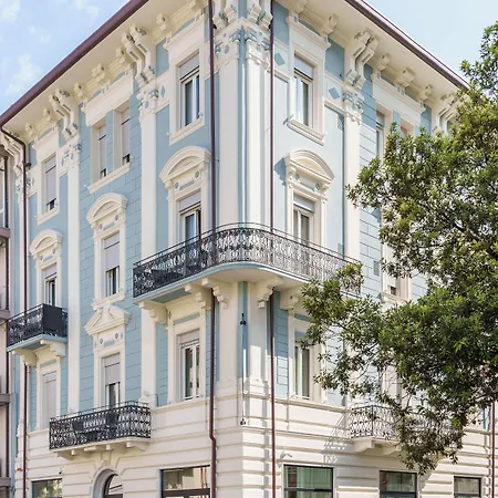 VI Suites-2
