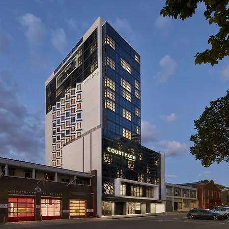 Courtyard By Marriott Melbourne Flagstaff Gardens-2