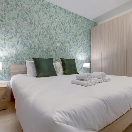Sliema Tigne Suites-3