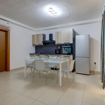 Sliema Tigne Suites-3
