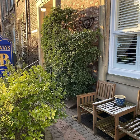 Cornerways Guest House-3