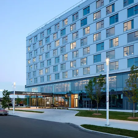 Courtyard By Marriott Montreal Laval-2
