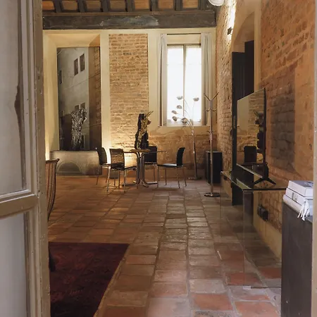 Foresteria Palazzo Guazzoni Zaccaria-2