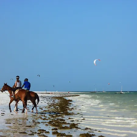 Lantana Galu Beach-3