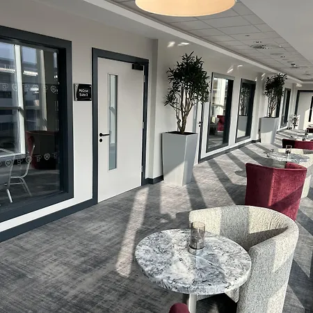 Tynecastle Park Hotel-2