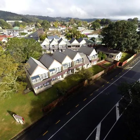 Pembrooke Motor Lodge-3
