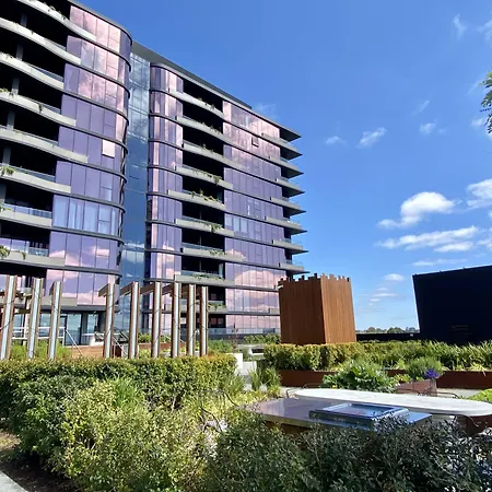 Skygarden Luxury Condo At The Glen By Live Local-2