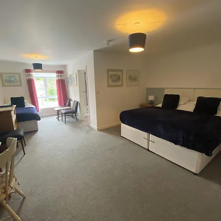 Parrett Hotel-2