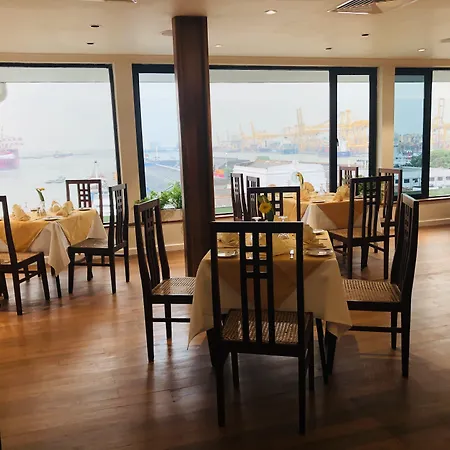 Grand Oriental Hotel-2