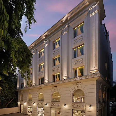 Deventure Sarovar Portico Patel Nagar-3