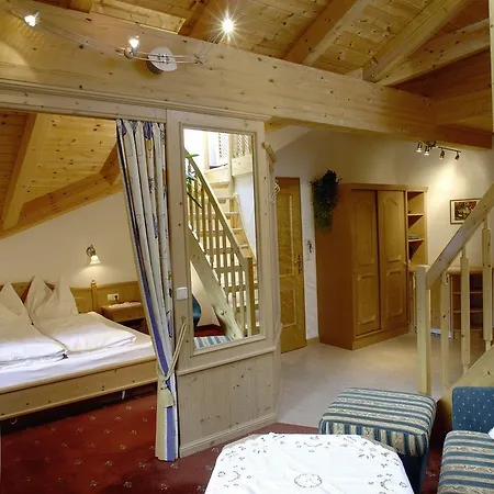 Familienhotel Moos-Alm-3