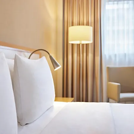 Lindner Hotel Cologne Am Dom, Part Of Jdv By Hyatt-3