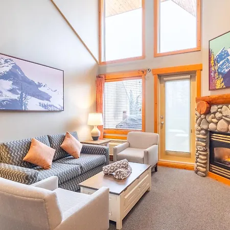 Lizard Creek Lodge-2