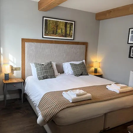 The Walhampton Arms-3