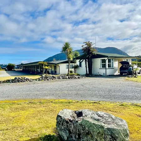 Glacier View Motel-3