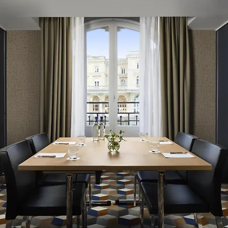 Holiday Inn Paris Gare de l'Est, an IHG Hotel-2
