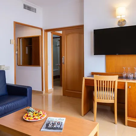 Invisa Hotel La Cala-3
