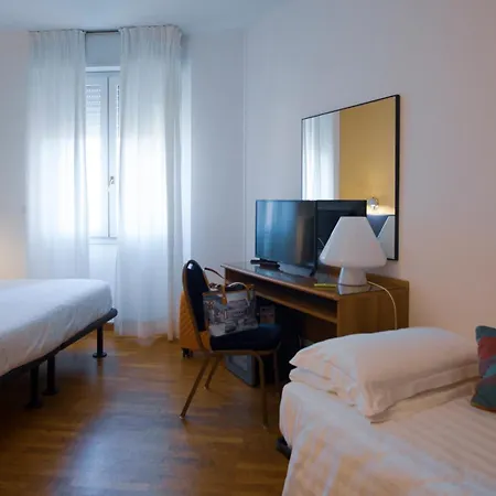 Mistral2 Hotel-3
