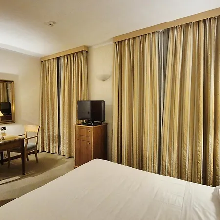 Hotel Excelsior Magenta-3