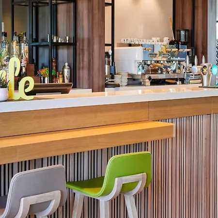 Holiday Inn Bordeaux Sud - Pessac, an IHG Hotel-3