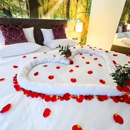 Trihotel Rostock - Wellnesshotel Adults Only-3