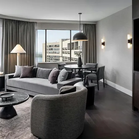 The Westin Harbour Castle, Toronto-3
