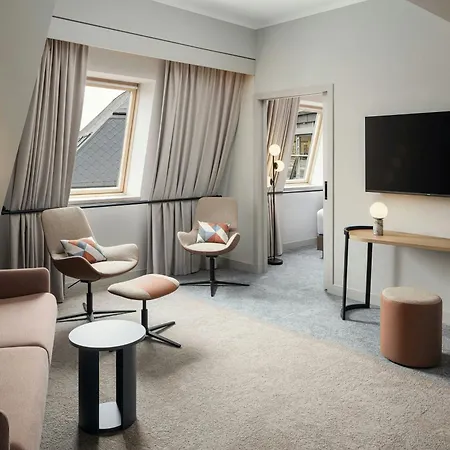 Courtyard By Marriott Pilsen-3