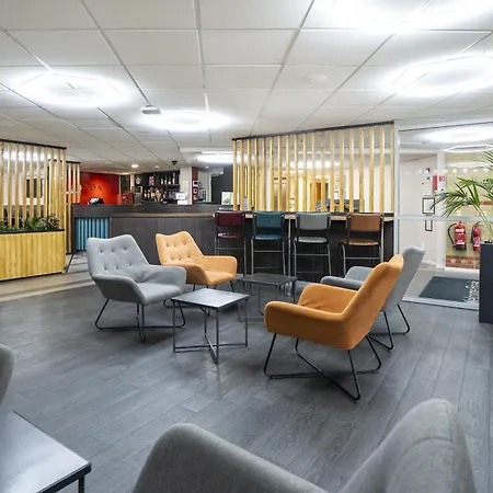 Ramada London Stansted Airport-2