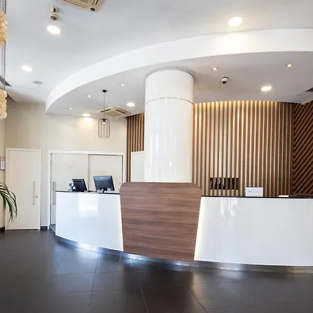 Holiday Inn Genoa City By Ihg-3