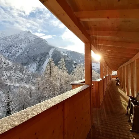 Goldene Rose Karthaus A Member Of Small Luxury Hotels Of The World-3