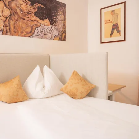 Boutique Hotel Goldenes Lamm Villach-2
