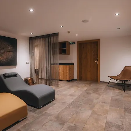 Hotel Edelweiss-3