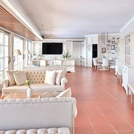 Madrigale Panoramic Lifestyle & Soulful Hotel-2
