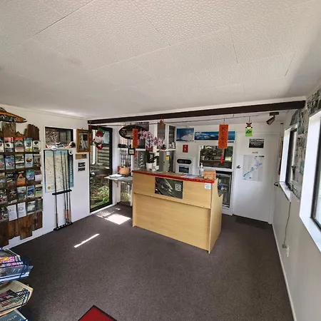 Judges Pool Motel Turangi-3