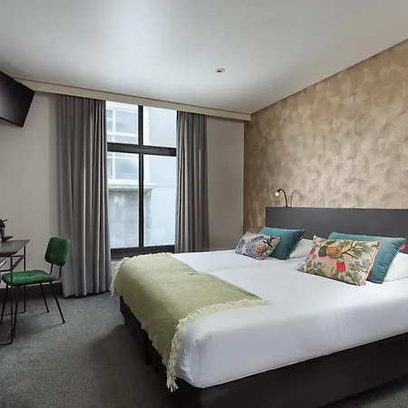 The Saints Sutor Hotel-2