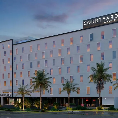 Courtyard By Marriott Guadalajara Andares-3