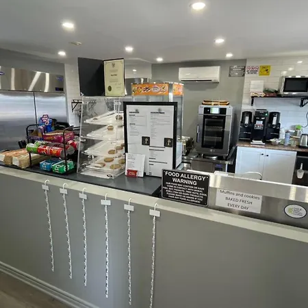 Haileybury Beach Motel-2