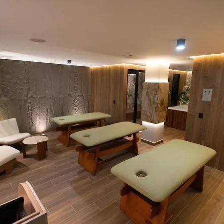 Zi One Luxury Hotel-2