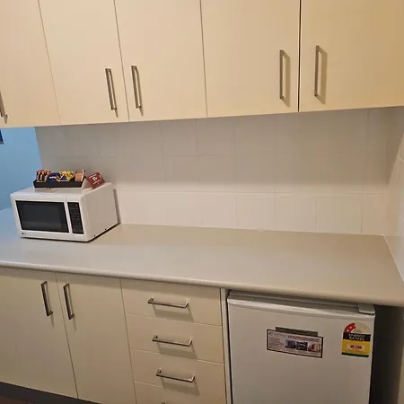 Gladstone City Central Apartment Hotel Official-2