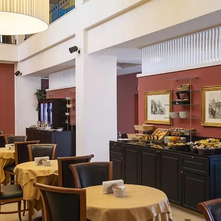 Hotel Maxim-3