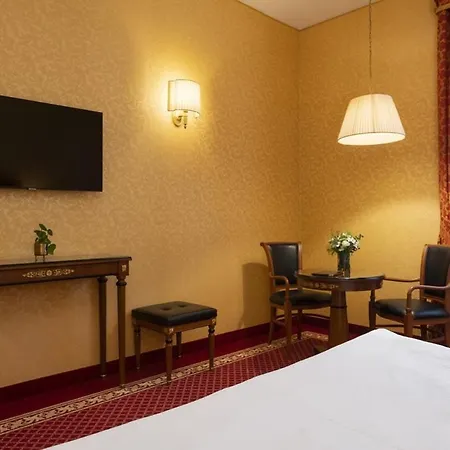 Hotel Maxim-2