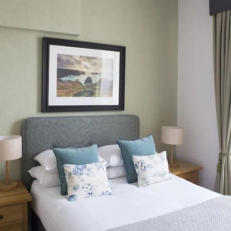 Mullion Cove Hotel & Spa-3