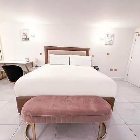 The Hadley Hotel-2