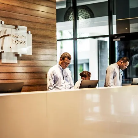 Holiday Inn Express Port Moresby By Ihg-3