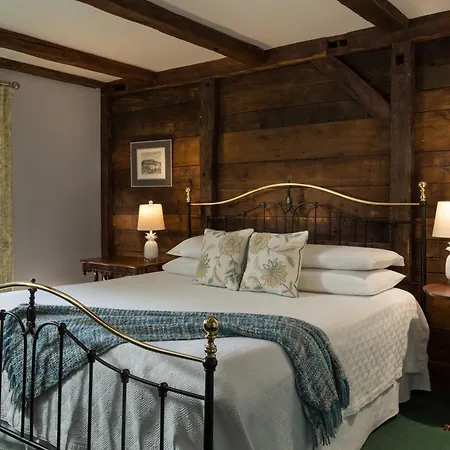 Chesterfield Inn-2